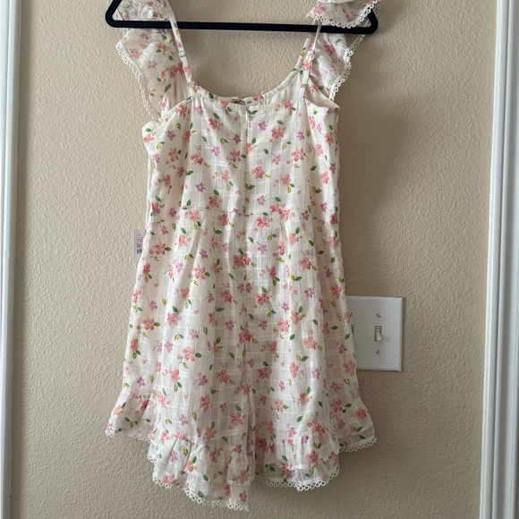 Winston White Floral Ruffle Romper - Picture 3 of 7